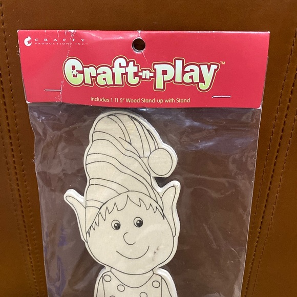 Vintage Crafty Designed By Mary B. Hetz Craft & Play Wood Stand -up Elf w/ Stand - Picture 2 of 8